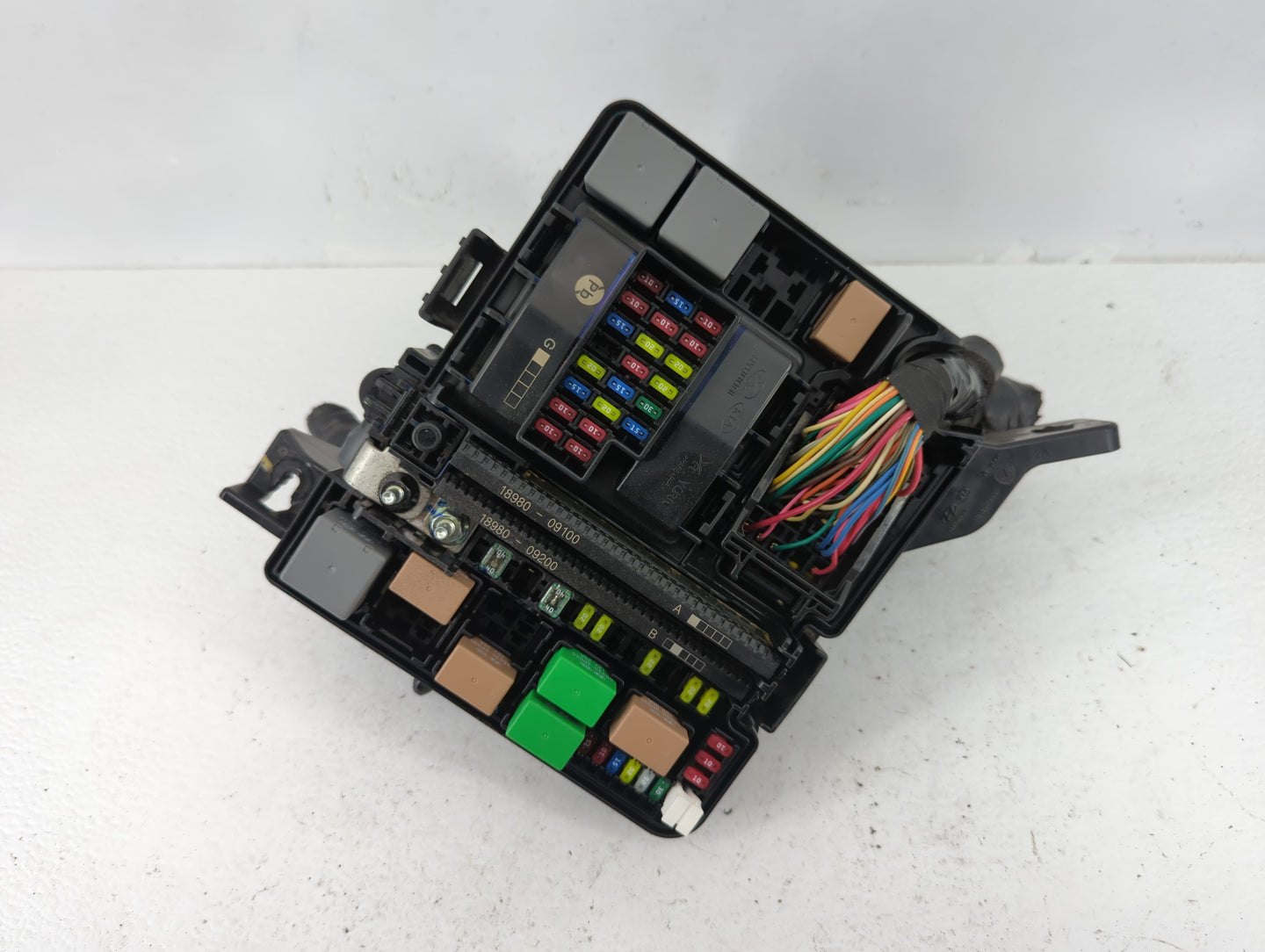 2018-2019 Hyundai Sonata Fusebox Fuse Box Panel Relay Module P/N:6423-0102-7-000 Fits Fits 2018 2019 OEM Used Auto Parts - O