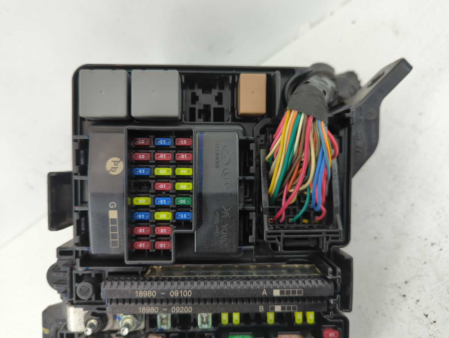 2018-2019 Hyundai Sonata Fusebox Fuse Box Panel Relay Module P/N:6423-0102-7-000 Fits Fits 2018 2019 OEM Used Auto Parts - O