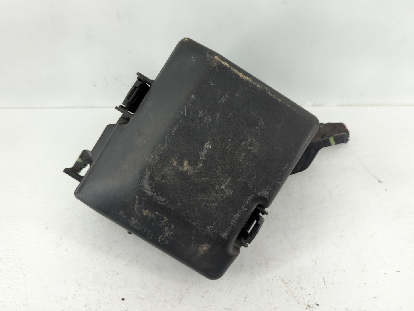 2018-2019 Hyundai Sonata Fusebox Fuse Box Panel Relay Module P/N:6423-0102-7-000 Fits Fits 2018 2019 OEM Used Auto Parts - O