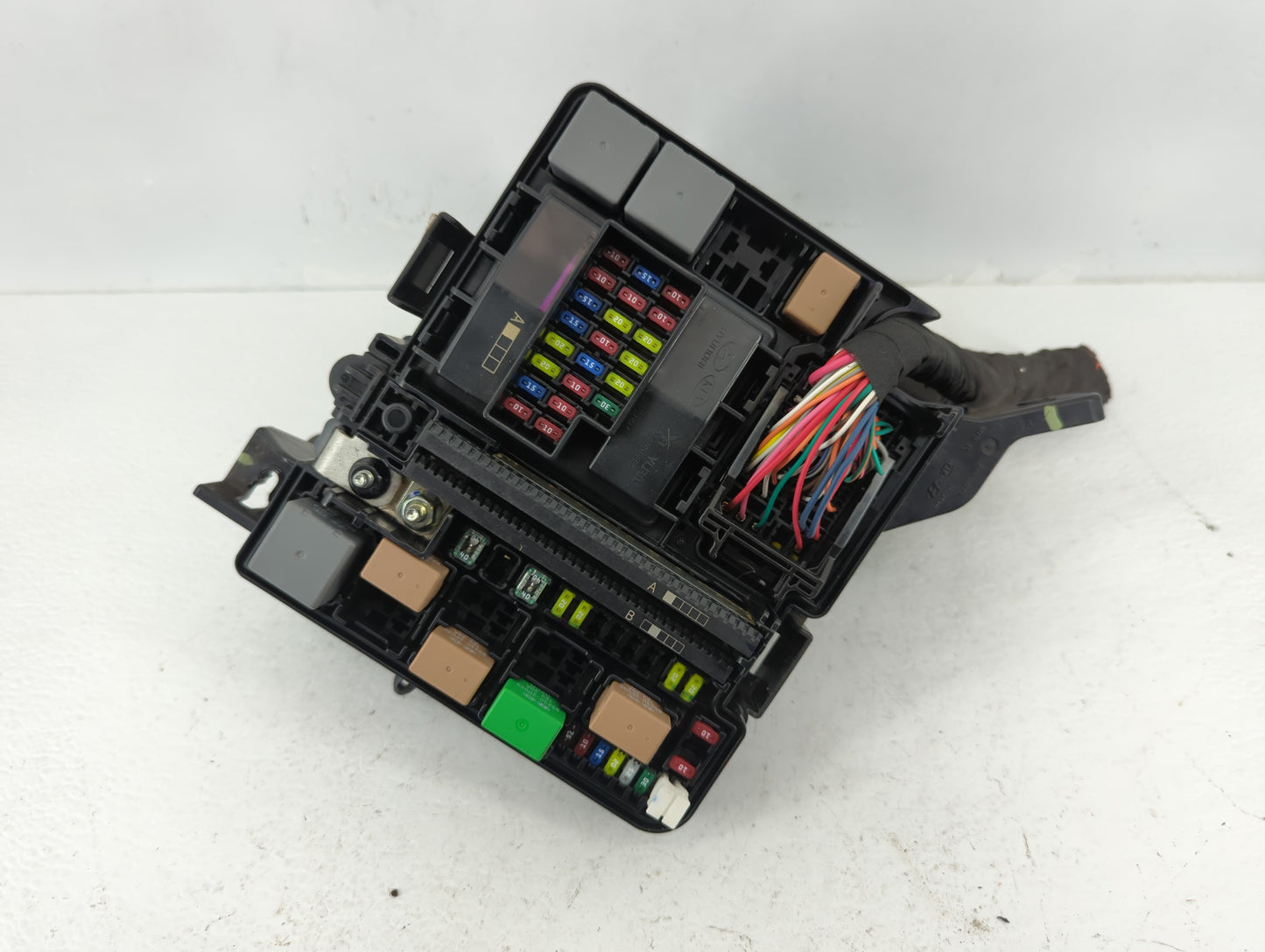 2018-2019 Hyundai Sonata Fusebox Fuse Box Panel Relay Module P/N:6423-0102-7-000 Fits Fits 2018 2019 OEM Used Auto Parts - O