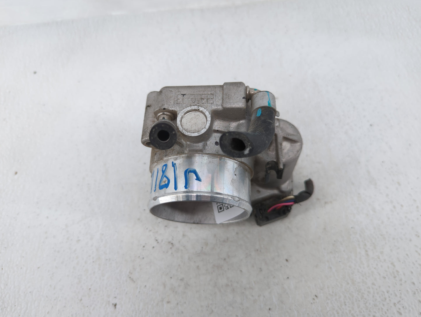 2015-2019 Hyundai Sonata Throttle Body P/N:35100-2G600 Fits Fits 2015 2016 2017 2018 2019 2020 2021 OEM Used Auto Parts - Oe