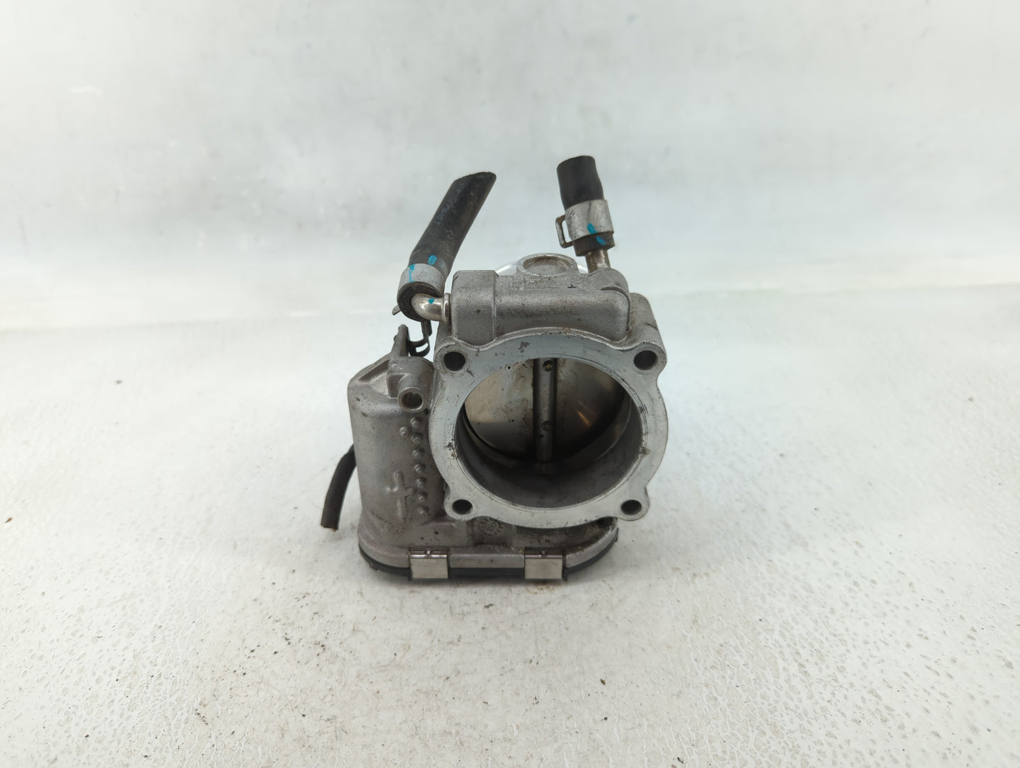 2015-2019 Hyundai Sonata Throttle Body P/N:35100-2G600 Fits Fits 2015 2016 2017 2018 2019 2020 2021 OEM Used Auto Parts - Oe
