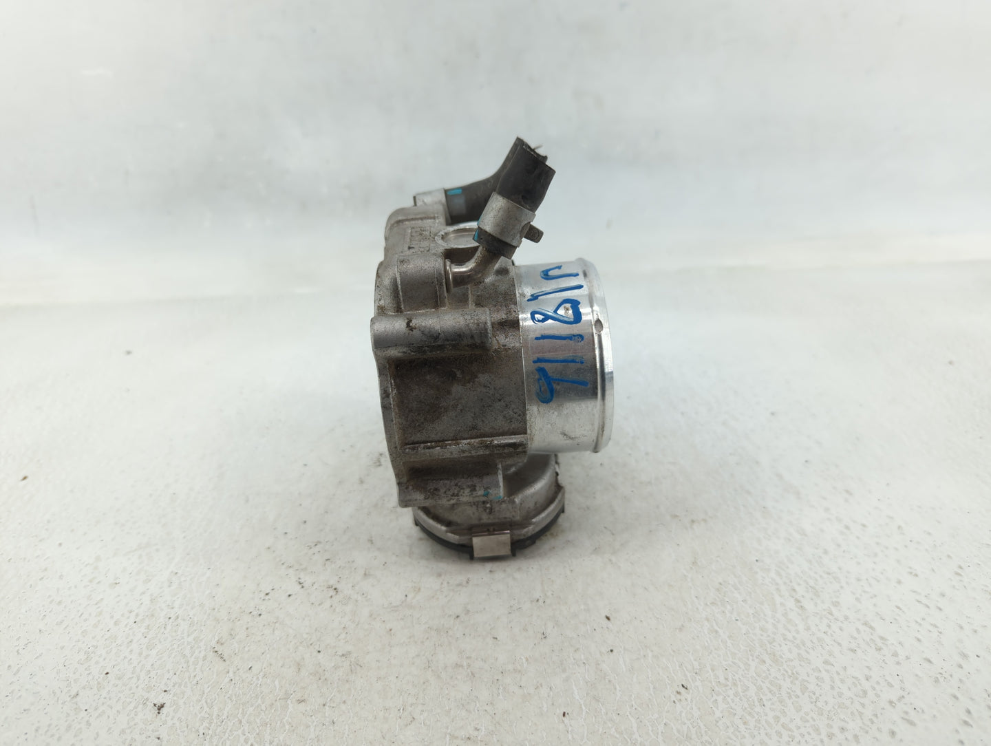 2015-2019 Hyundai Sonata Throttle Body P/N:35100-2G600 Fits Fits 2015 2016 2017 2018 2019 2020 2021 OEM Used Auto Parts - Oe
