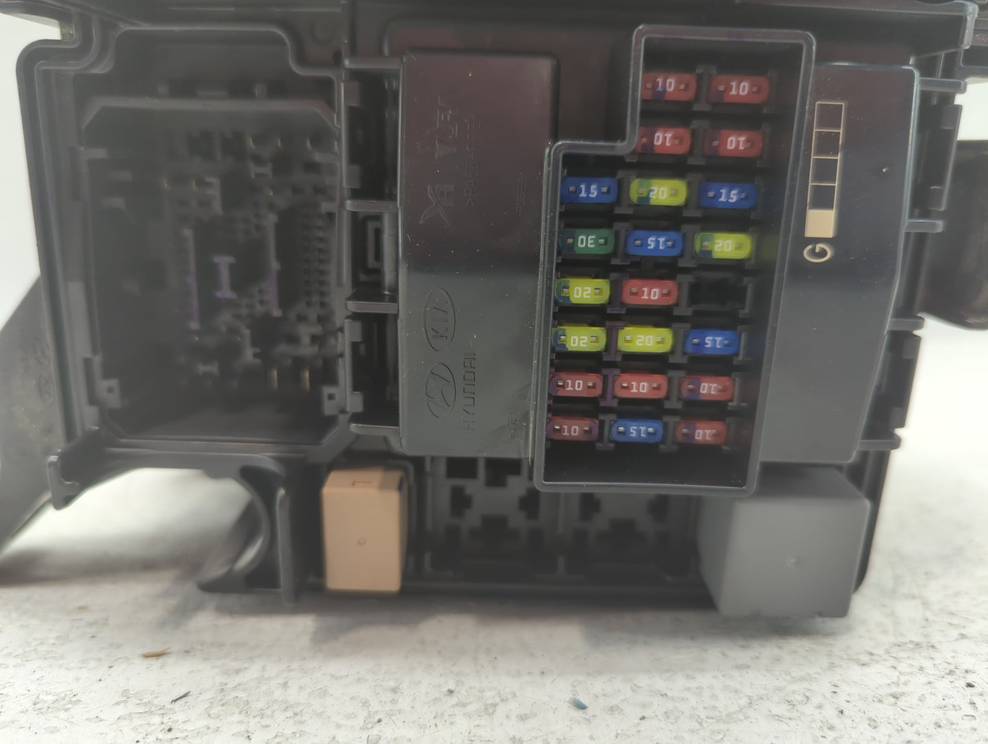2018-2019 Hyundai Sonata Fusebox Fuse Box Panel Relay Module P/N:912A0C2591LA Fits Fits 2018 2019 OEM Used Auto Parts - Oemu