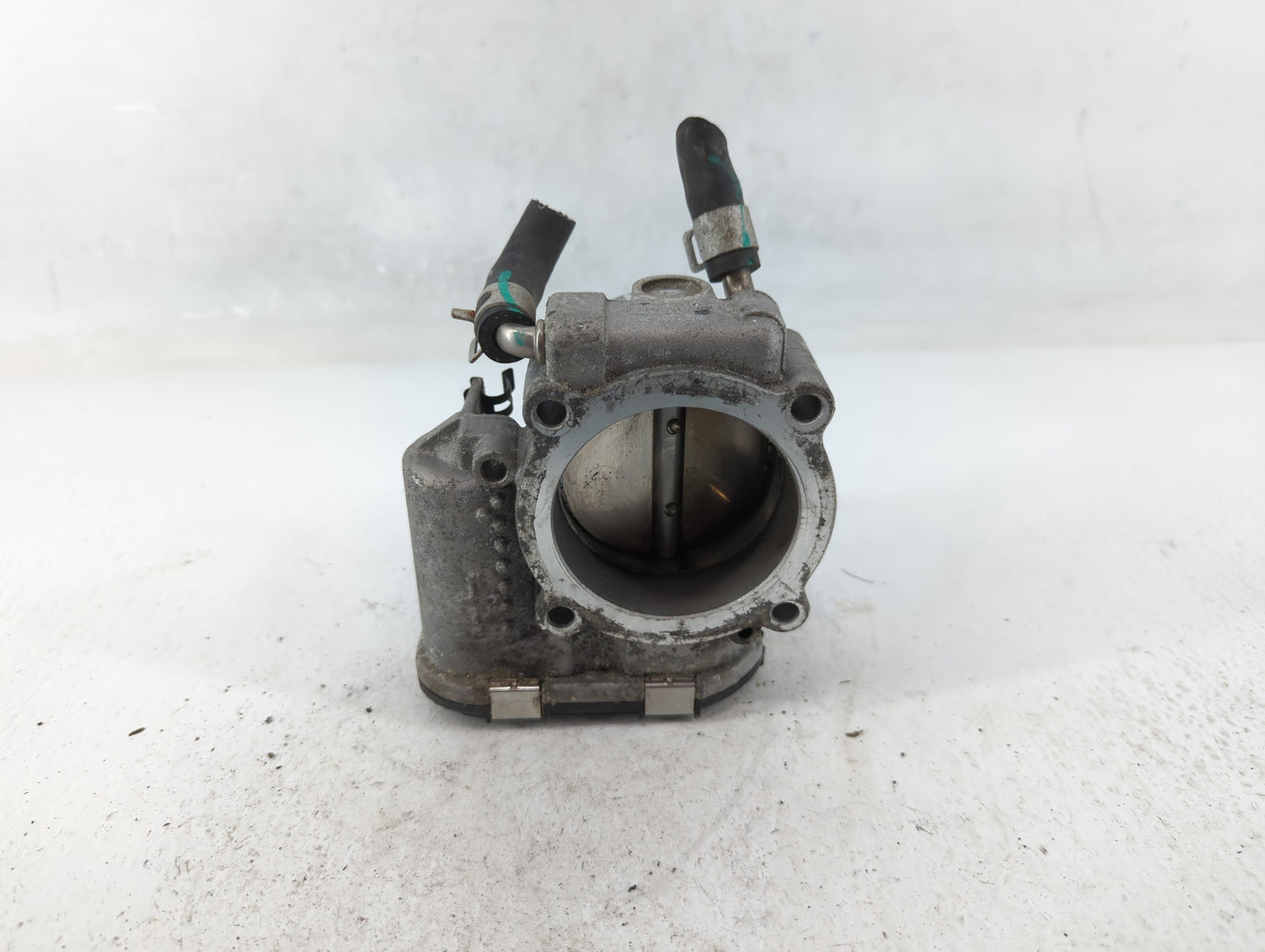 2015-2019 Hyundai Sonata Throttle Body P/N:35100-2G600 Fits Fits 2015 2016 2017 2018 2019 2020 2021 OEM Used Auto Parts - Oe