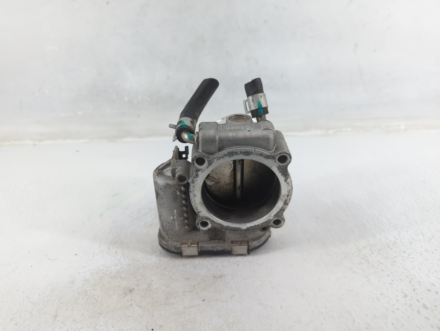 2015-2019 Hyundai Sonata Throttle Body P/N:35100-2G600 Fits Fits 2015 2016 2017 2018 2019 2020 2021 OEM Used Auto Parts - Oe