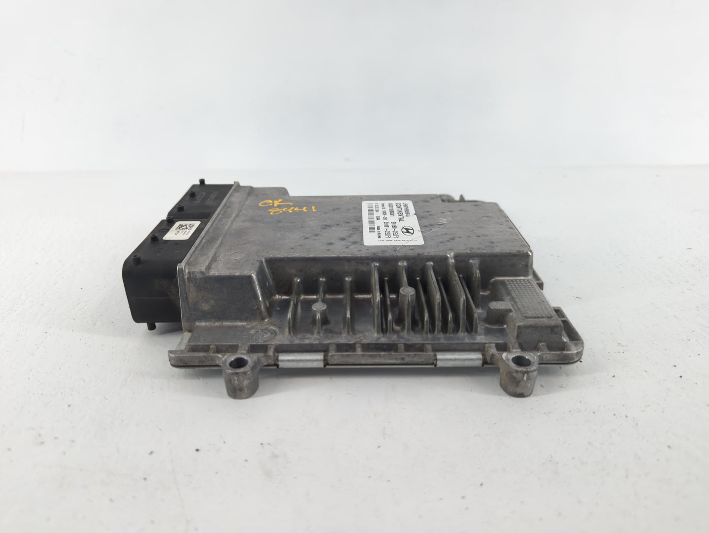 2018-2019 Hyundai Sonata PCM Engine Control Computer ECU ECM PCU OEM P/N:39160-2ELF1 Fits Fits 2018 2019 OEM Used Auto Parts