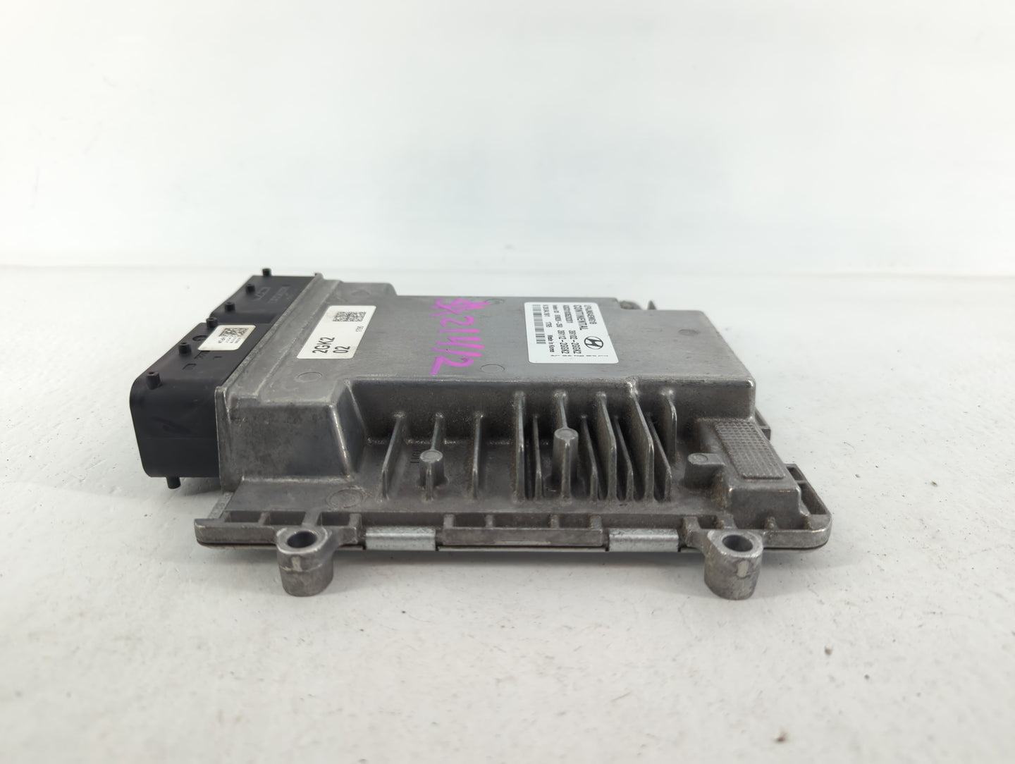 2018-2019 Hyundai Sonata PCM Engine Control Computer ECU ECM PCU OEM P/N:39102-2GGK2 Fits Fits 2018 2019 OEM Used Auto Parts