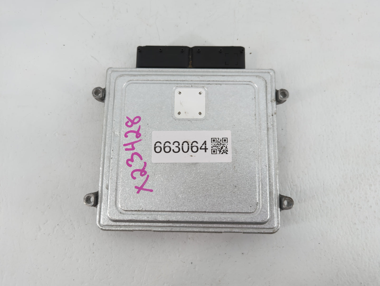 2018-2019 Hyundai Sonata PCM Engine Control Computer ECU ECM PCU OEM P/N:39102-2GGK2 Fits Fits 2018 2019 OEM Used Auto Parts