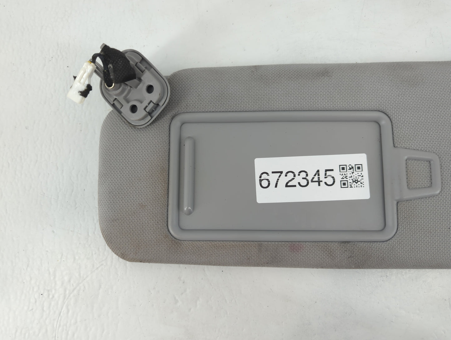 2015-2019 Hyundai Sonata Sun Visor Shade Replacement Passenger Right Mirror Fits Fits 2015 2016 2017 2018 2019 OEM Used Auto