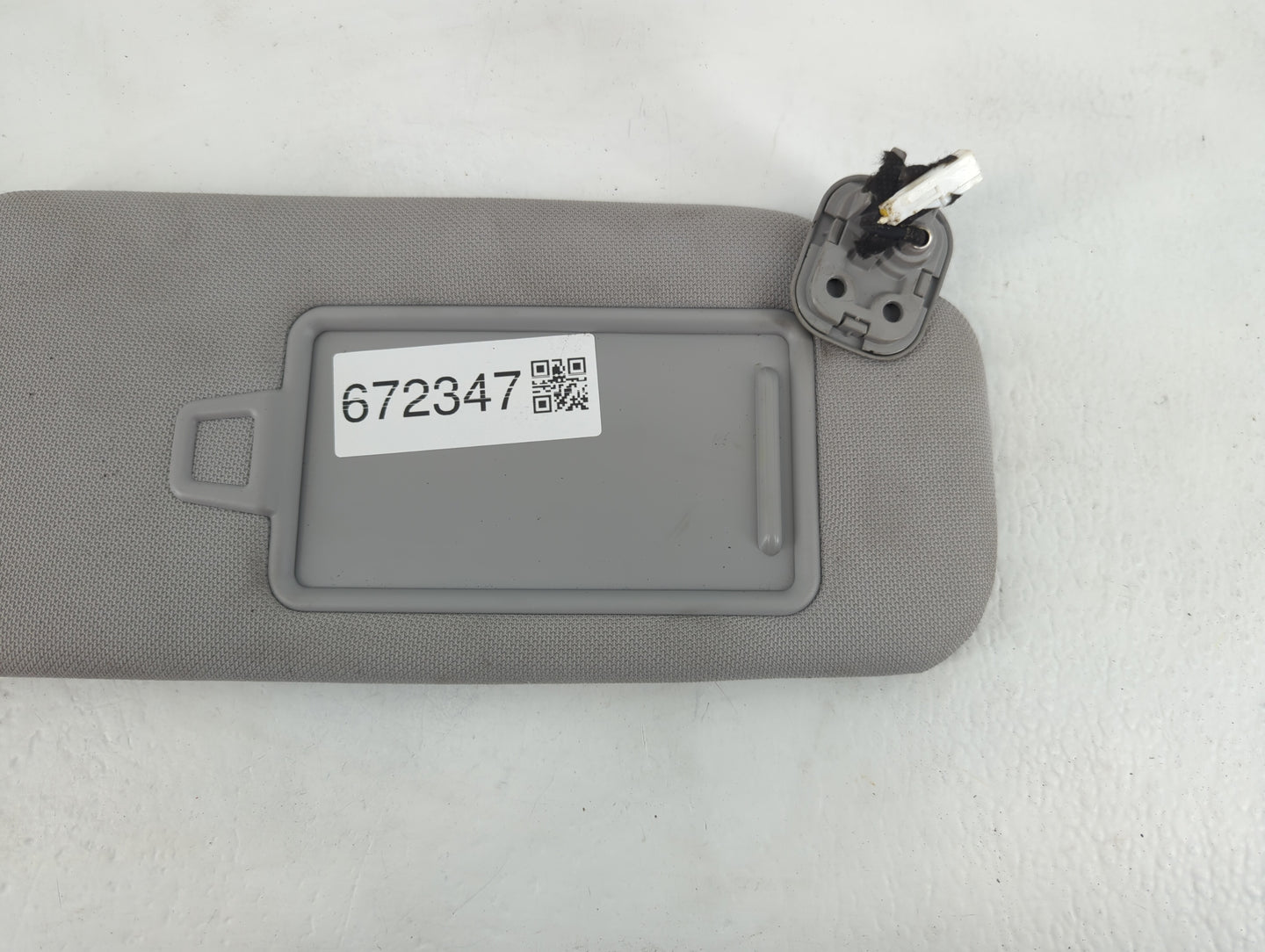 2019 Hyundai Sonata Sun Visor Shade Replacement Driver Left Mirror Fits OEM Used Auto Parts - Oemusedautoparts1.com