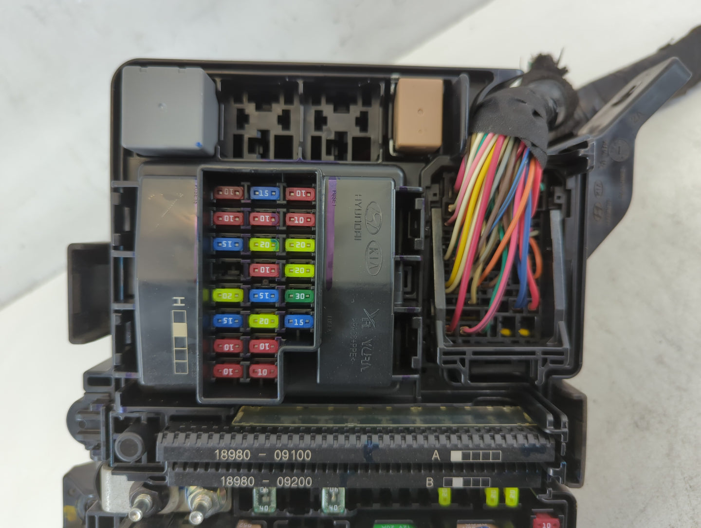 2018-2019 Hyundai Sonata Fusebox Fuse Box Panel Relay Module P/N:91951-C2850 Fits Fits 2018 2019 OEM Used Auto Parts - Oemus