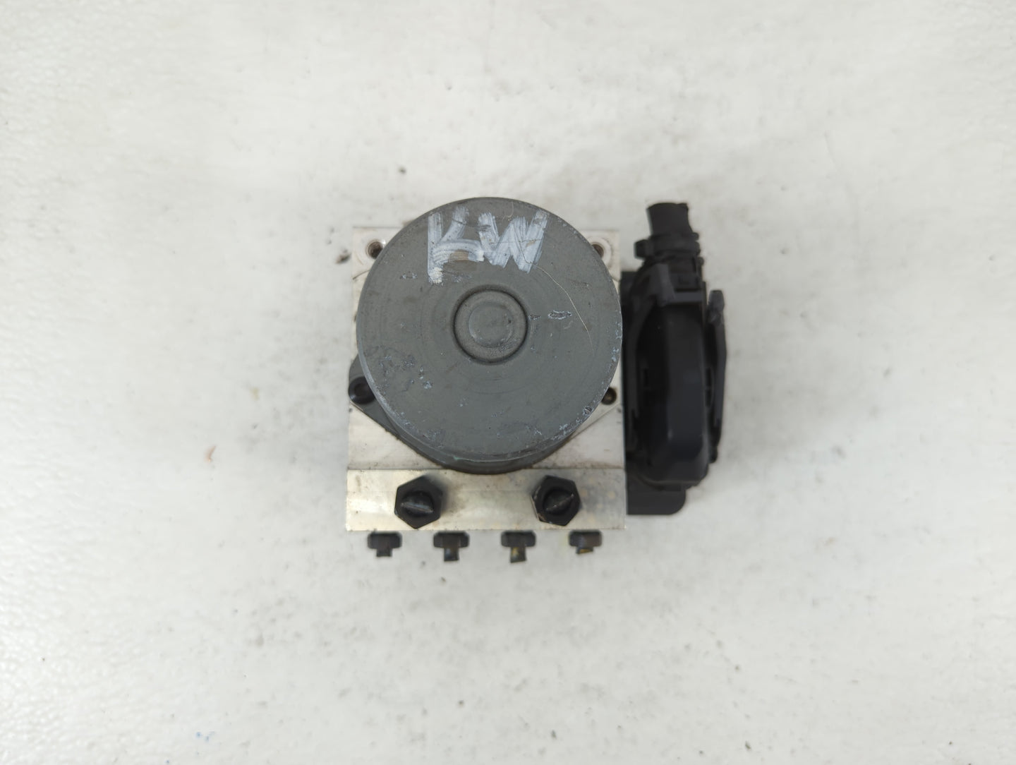 2018-2019 Hyundai Sonata ABS Pump Control Module Replacement P/N:58920-C2210 C2589-20520 Fits Fits 2018 2019 OEM Used Auto P