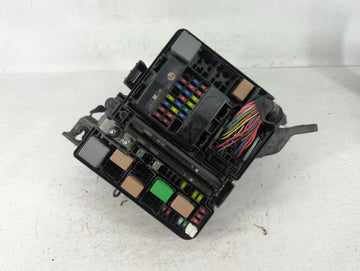 2018-2019 Hyundai Sonata Fusebox Fuse Box Panel Relay Module P/N:6423-0102-7 Fits Fits 2018 2019 OEM Used Auto Parts