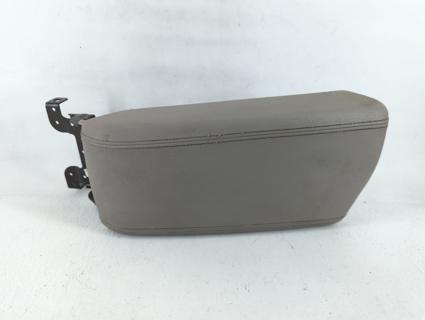 2019 Hyundai Sonata Center Console Armrest Cover Lid Fits OEM Used Auto Parts - Oemusedautoparts1.com
