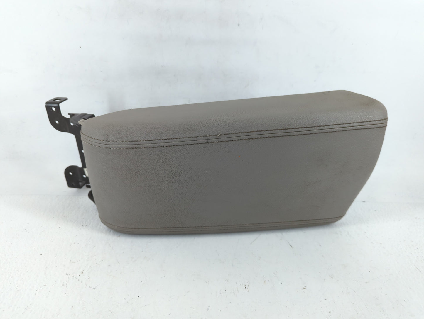 2019 Hyundai Sonata Center Console Armrest Cover Lid Fits OEM Used Auto Parts - Oemusedautoparts1.com