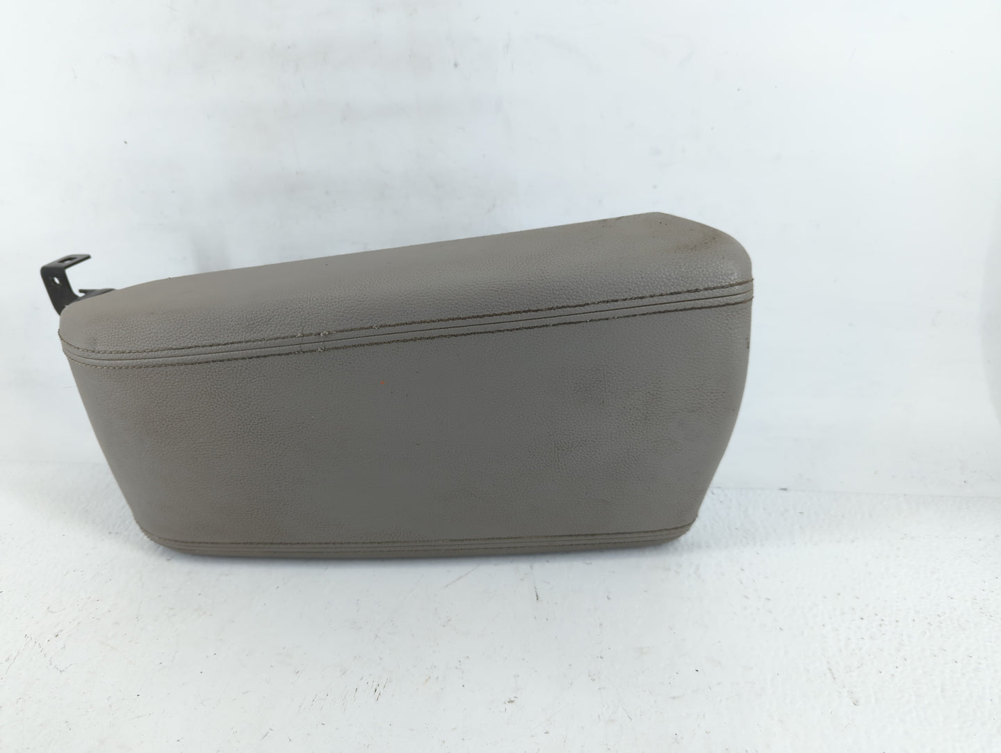 2019 Hyundai Sonata Center Console Armrest Cover Lid Fits OEM Used Auto Parts - Oemusedautoparts1.com