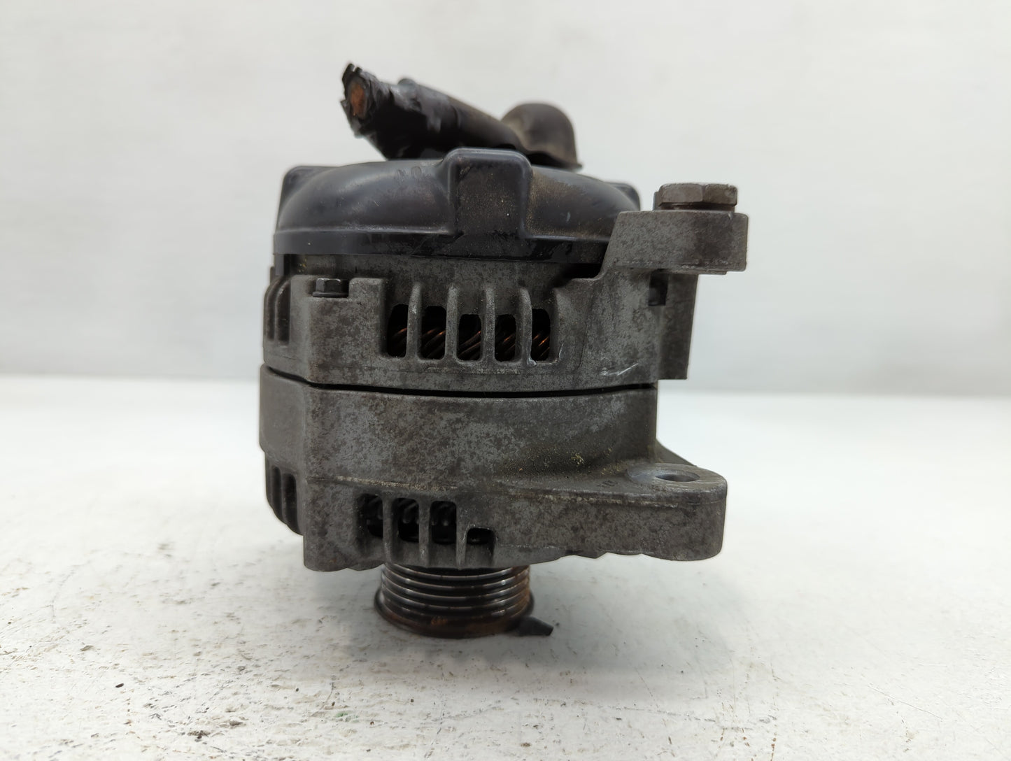 2015-2019 Hyundai Sonata Alternator Replacement Generator Charging Assembly Engine OEM P/N:37300-2B960 Fits OEM Used Auto Pa