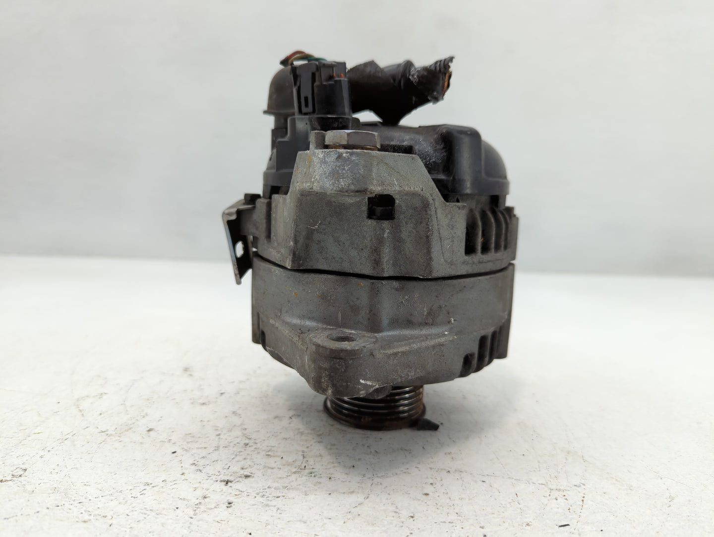 2015-2019 Hyundai Sonata Alternator Replacement Generator Charging Assembly Engine OEM P/N:37300-2B960 Fits OEM Used Auto Pa
