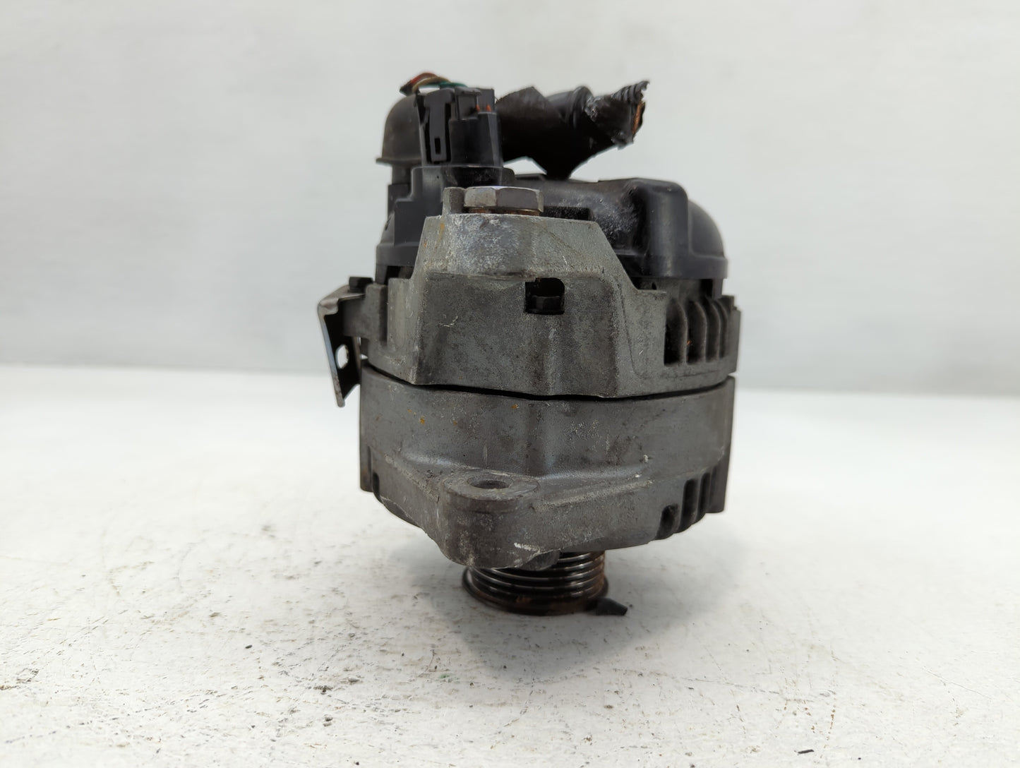 2015-2019 Hyundai Sonata Alternator Replacement Generator Charging Assembly Engine OEM P/N:37300-2B960 Fits OEM Used Auto Pa