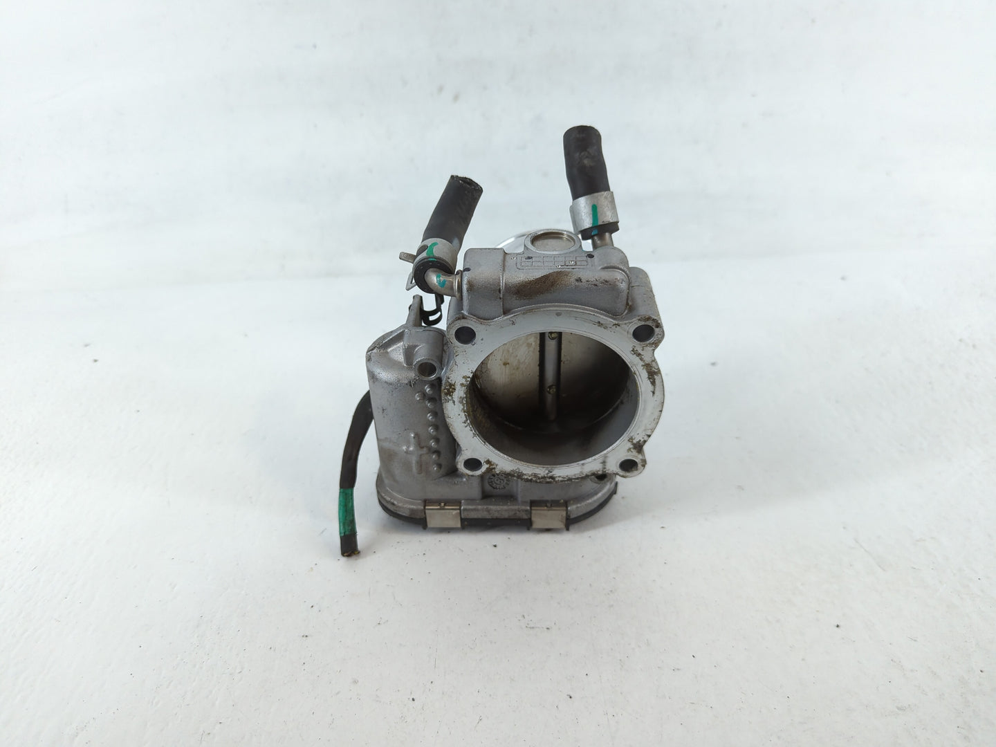 2015-2019 Hyundai Sonata Throttle Body P/N:35100-2G600 Fits Fits 2015 2016 2017 2018 2019 2020 2021 OEM Used Auto Parts - Oe