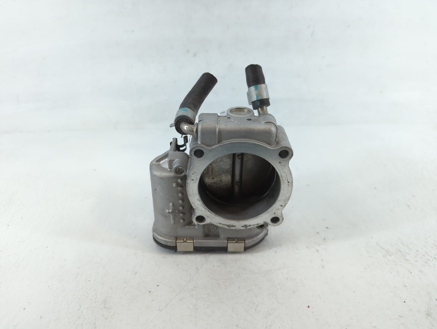 2016-2017 Hyundai Sonata Throttle Body P/N:35100-2G600 Fits Fits 2016 2017 2018 2019 2020 OEM Used Auto Parts - Oemusedautop
