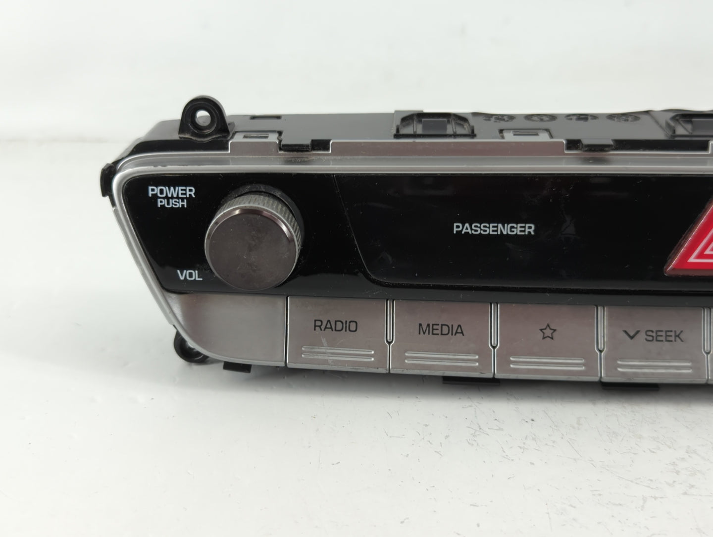 2018-2019 Hyundai Sonata Radio AM FM Cd Player Receiver Replacement P/N:94510-C2AB0 Fits Fits 2018 2019 OEM Used Auto Parts 