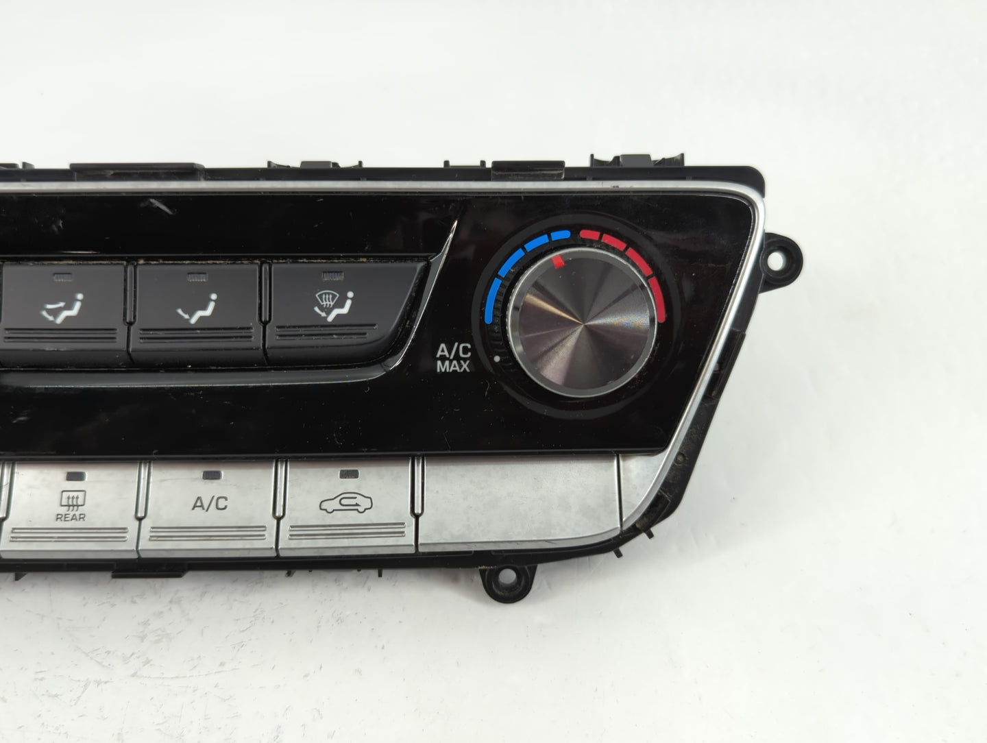 2018-2019 Hyundai Sonata Radio AM FM Cd Player Receiver Replacement P/N:97250-C2AA0ZL5 Fits Fits 2018 2019 OEM Used Auto Par