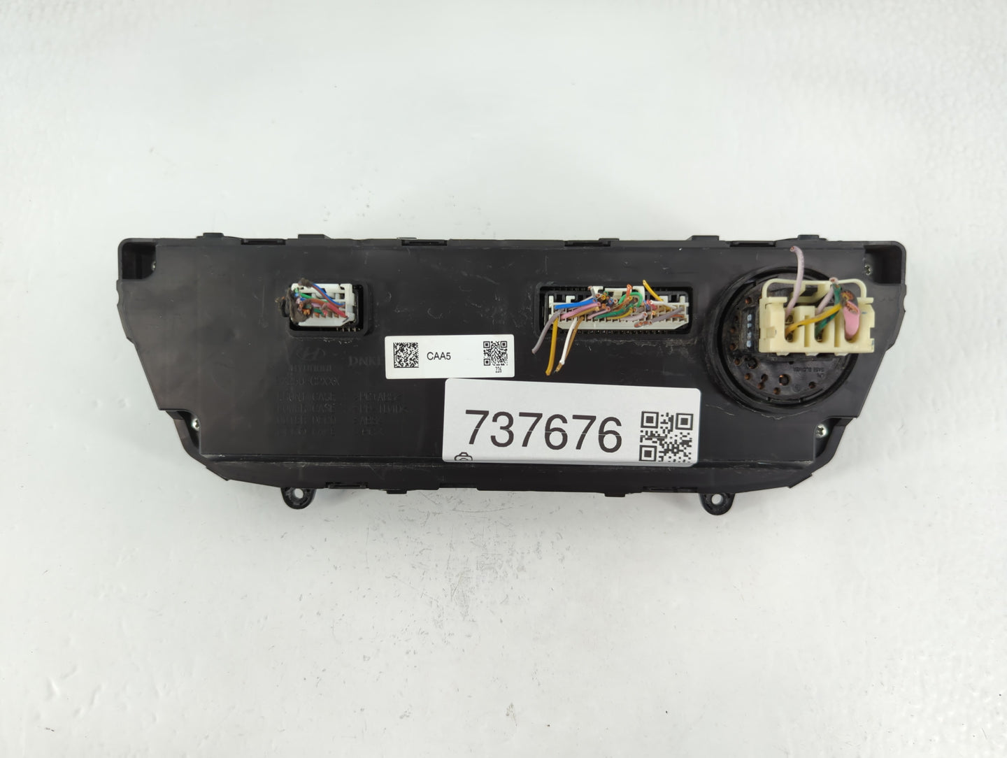 2018-2019 Hyundai Sonata Radio AM FM Cd Player Receiver Replacement P/N:97250-C2AA0ZL5 Fits Fits 2018 2019 OEM Used Auto Par