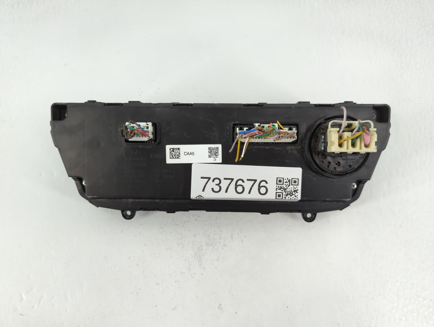 2018-2019 Hyundai Sonata Radio AM FM Cd Player Receiver Replacement P/N:97250-C2AA0ZL5 Fits Fits 2018 2019 OEM Used Auto Par