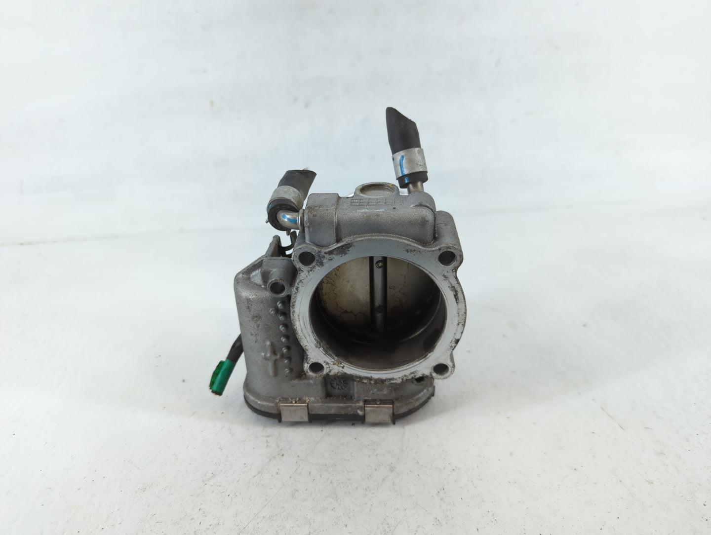 2015-2019 Hyundai Sonata Throttle Body P/N:35100-2G600 Fits Fits 2015 2016 2017 2018 2019 2020 2021 OEM Used Auto Parts - Oe