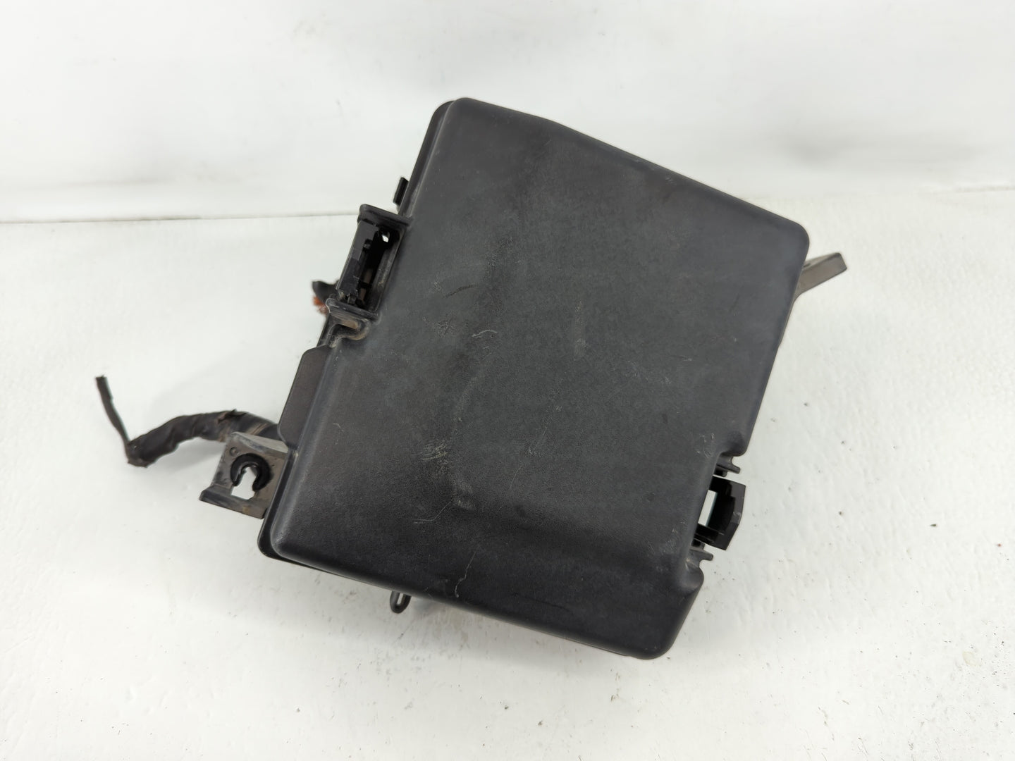 2018-2019 Hyundai Sonata Fusebox Fuse Box Panel Relay Module P/N:91951-C2850 Fits Fits 2018 2019 OEM Used Auto Parts - Oemus