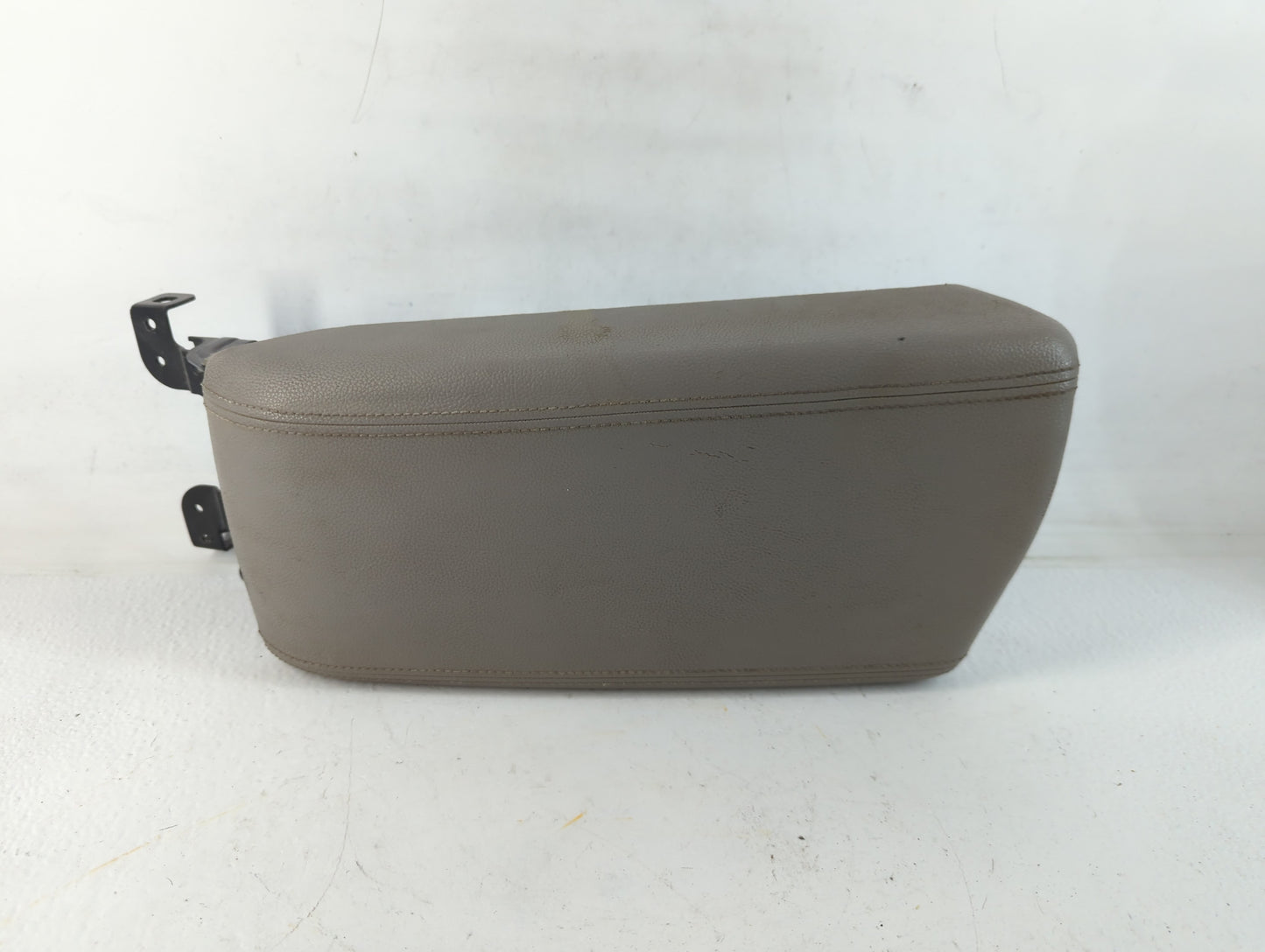 2019 Hyundai Sonata Center Console Armrest Cover Lid Fits OEM Used Auto Parts - Oemusedautoparts1.com