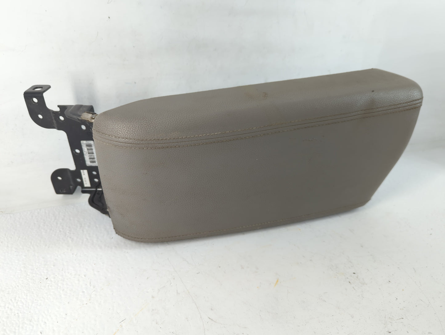 2019 Hyundai Sonata Center Console Armrest Cover Lid Fits OEM Used Auto Parts - Oemusedautoparts1.com