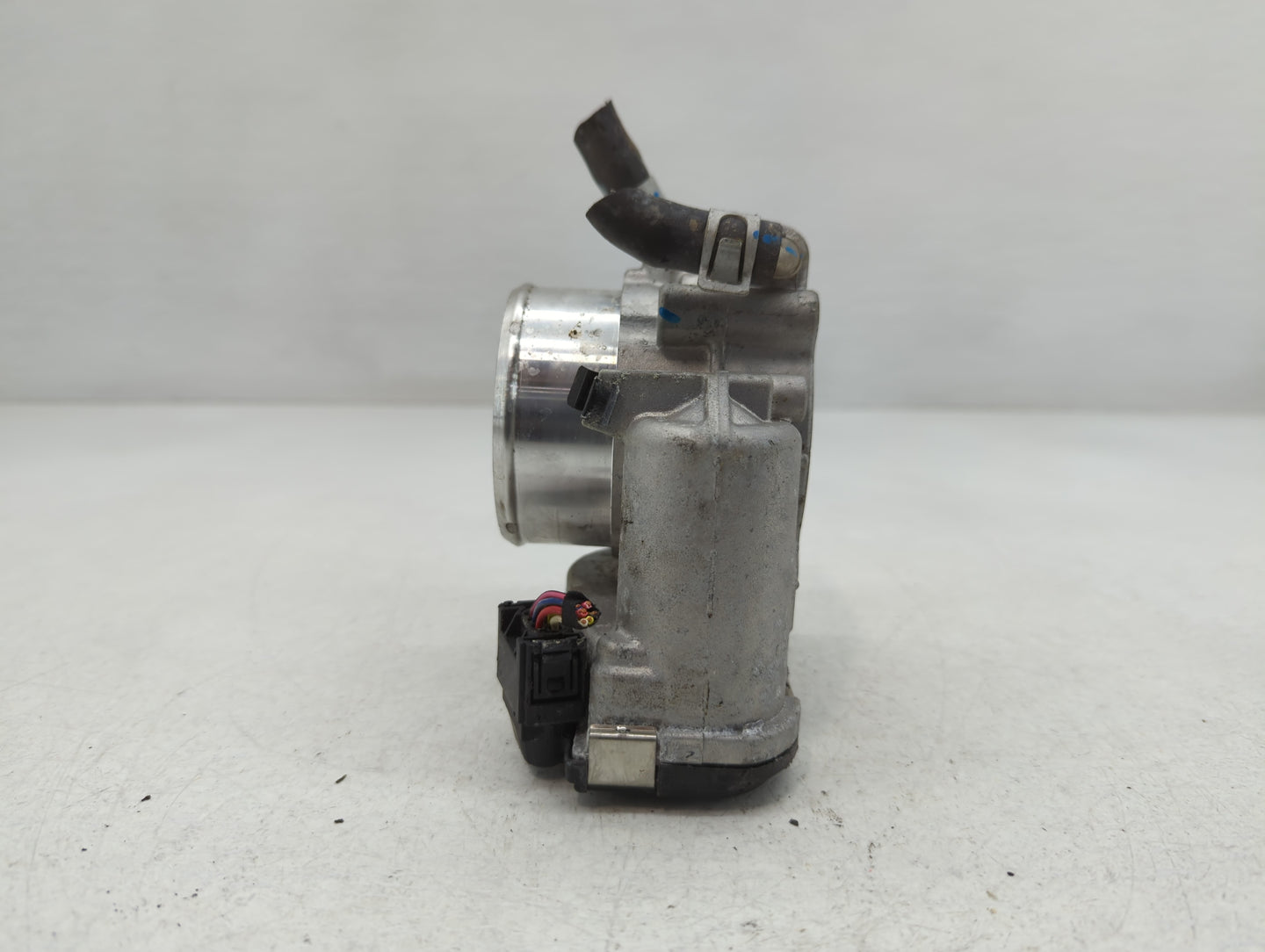 2015-2019 Hyundai Sonata Throttle Body P/N:0 280 750 618 35100-2G600 Fits Fits 2015 2016 2017 2018 2019 2020 2021 OEM Used A