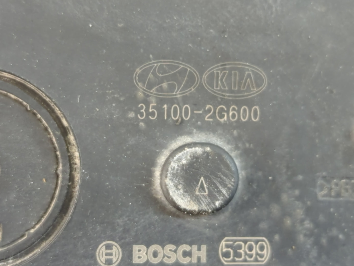 2015-2019 Hyundai Sonata Throttle Body P/N:35100-2G600 Fits Fits 2015 2016 2017 2018 2019 2020 2021 OEM Used Auto Parts - Oe