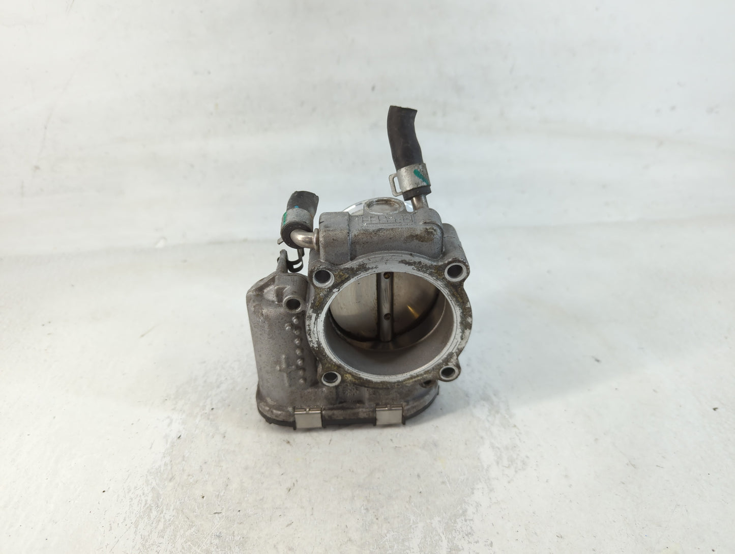 2015-2019 Hyundai Sonata Throttle Body P/N:35100-2G600 Fits Fits 2015 2016 2017 2018 2019 2020 2021 OEM Used Auto Parts - Oe
