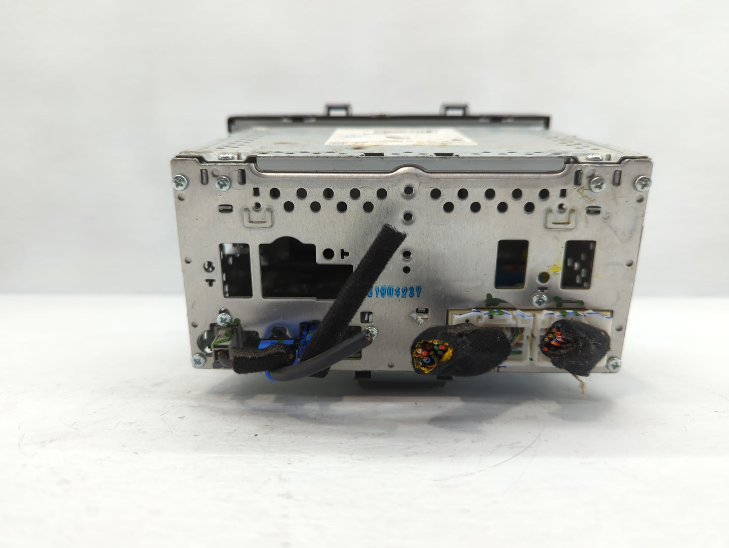 2018-2019 Hyundai Sonata Radio AM FM Cd Player Receiver Replacement P/N:96150C2UA04X Fits Fits 2018 2019 OEM Used Auto Parts