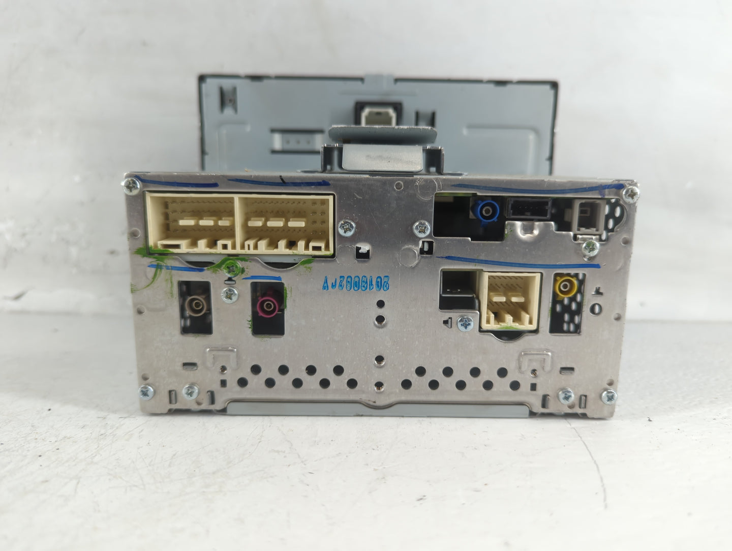 2018-2019 Hyundai Sonata Radio AM FM Cd Player Receiver Replacement P/N:96160C2UB04X Fits Fits 2018 2019 OEM Used Auto Parts