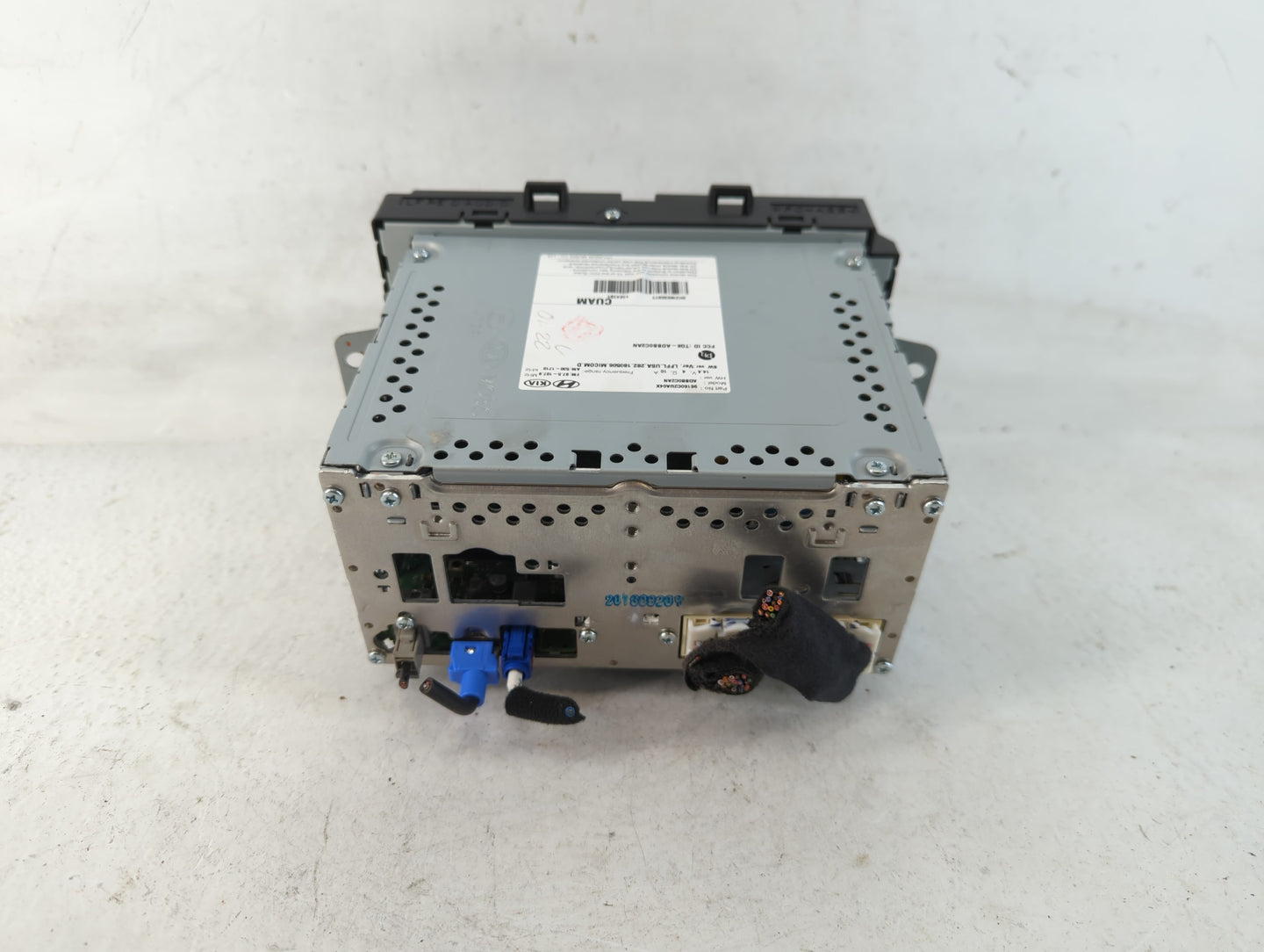 2018-2019 Hyundai Sonata Radio AM FM Cd Player Receiver Replacement P/N:96160C2UA04X Fits Fits 2018 2019 OEM Used Auto Parts