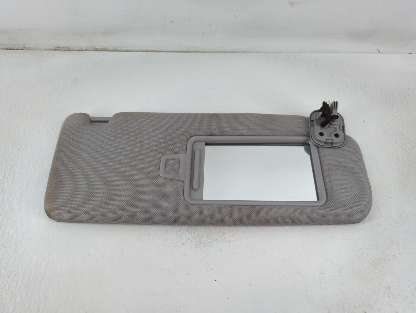 2015-2019 Hyundai Sonata Sun Visor Shade Replacement Passenger Right Mirror Fits Fits 2015 2016 2017 2018 2019 OEM Used Auto