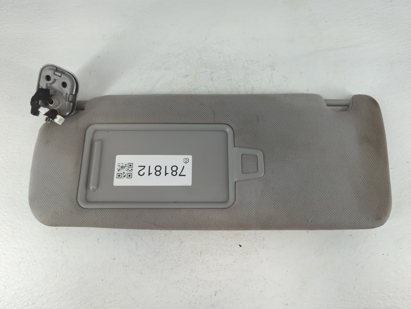 2015-2019 Hyundai Sonata Sun Visor Shade Replacement Driver Left Mirror Fits Fits 2015 2016 2017 2018 2019 OEM Used Auto Par