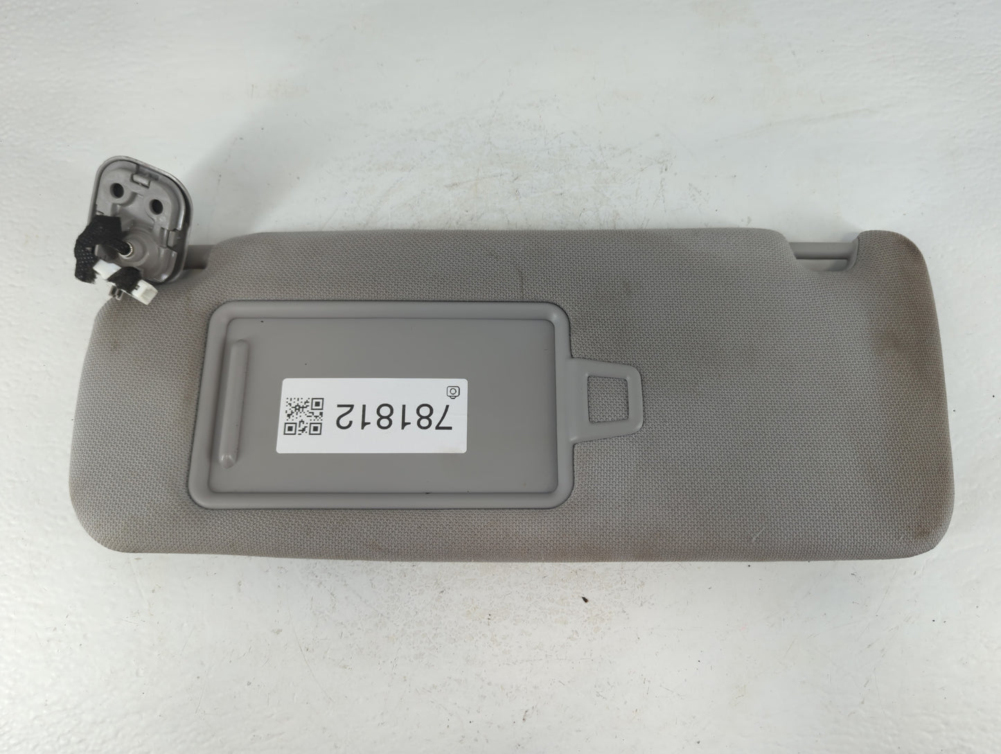 2015-2019 Hyundai Sonata Sun Visor Shade Replacement Driver Left Mirror Fits Fits 2015 2016 2017 2018 2019 OEM Used Auto Par
