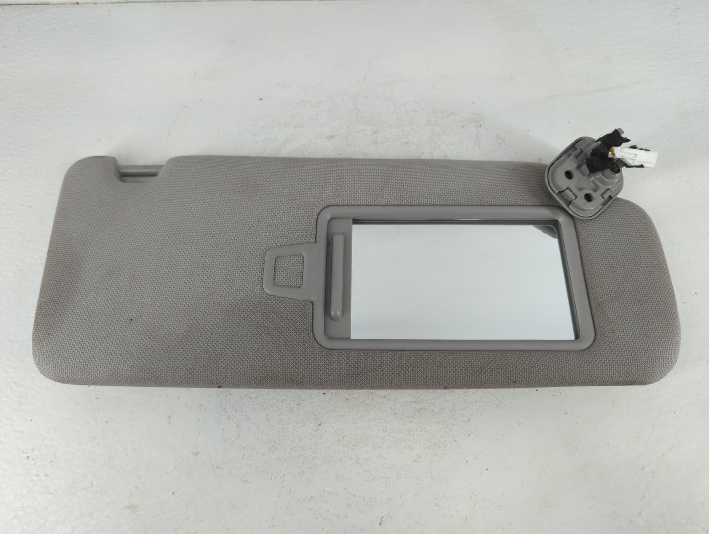2015-2019 Hyundai Sonata Sun Visor Shade Replacement Passenger Right Mirror Fits Fits 2015 2016 2017 2018 2019 OEM Used Auto