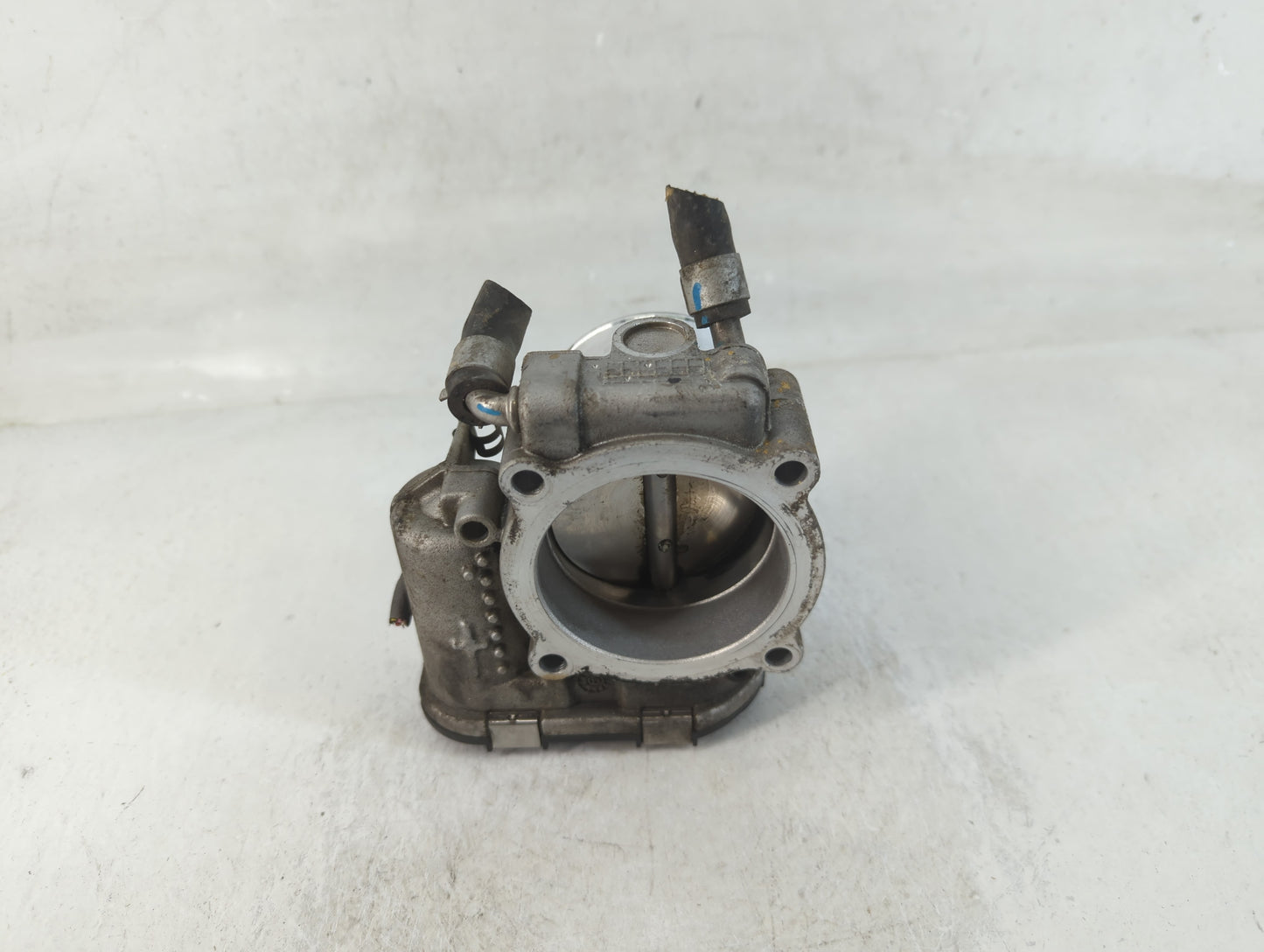 2015-2019 Hyundai Sonata Throttle Body P/N:35100-2G600 Fits Fits 2015 2016 2017 2018 2019 2020 2021 OEM Used Auto Parts - Oe