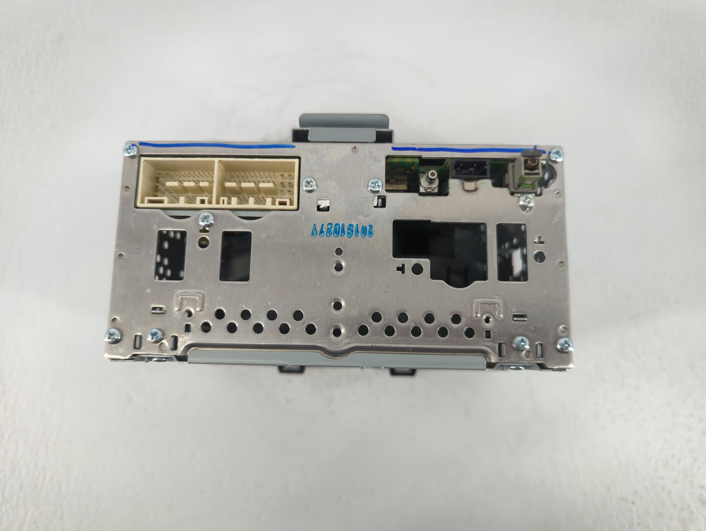 2018-2019 Hyundai Sonata Radio AM FM Cd Player Receiver Replacement P/N:96160-C2UA04X Fits Fits 2018 2019 OEM Used Auto Part