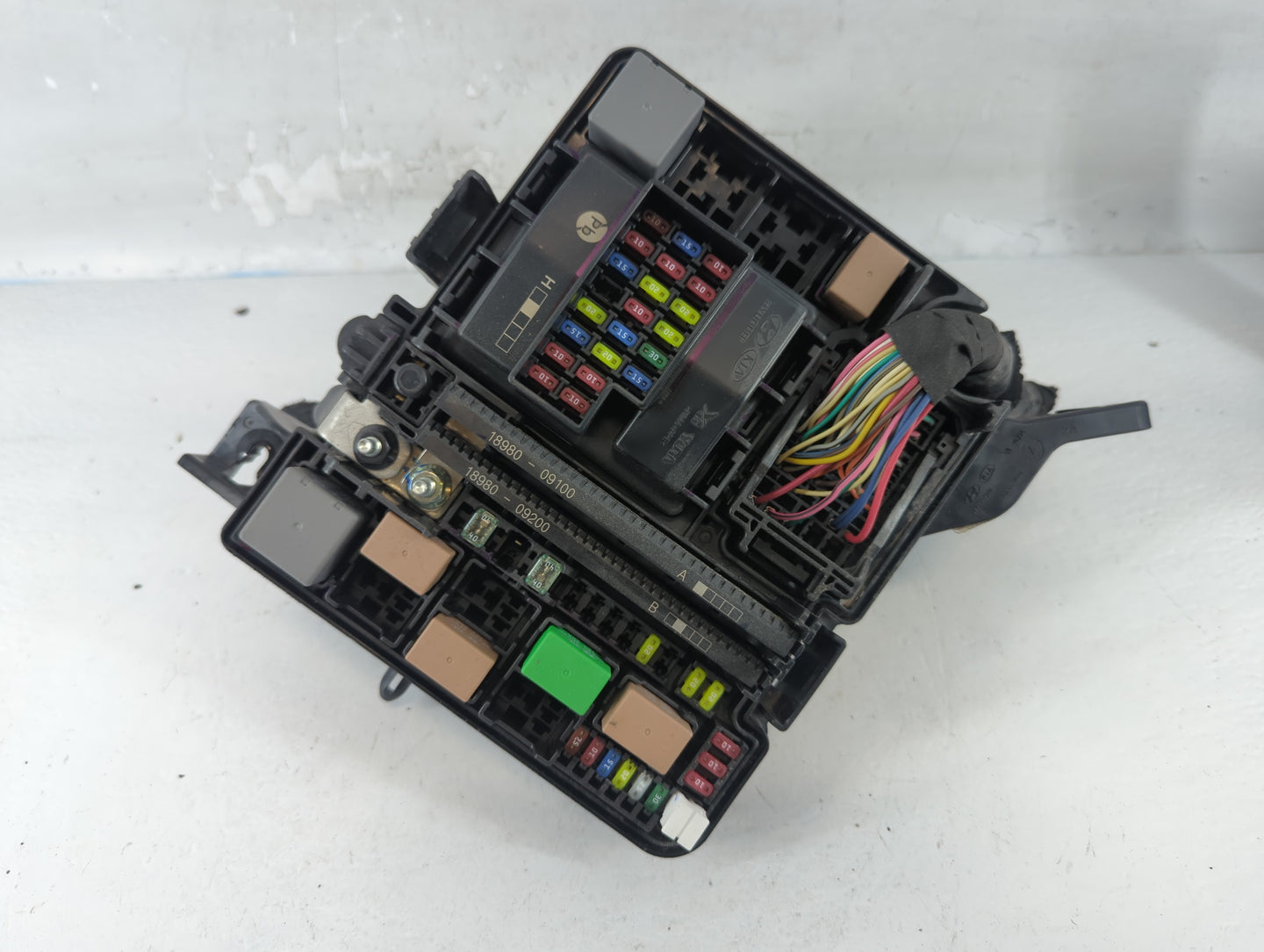 2018-2019 Hyundai Sonata Fusebox Fuse Box Panel Relay Module P/N:91951-C2850 Fits Fits 2018 2019 OEM Used Auto Parts - Oemus
