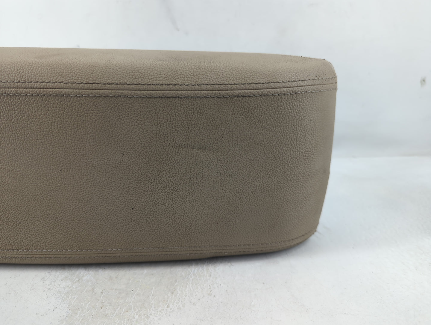 2019 Hyundai Sonata Center Console Armrest Cover Lid Fits OEM Used Auto Parts - Oemusedautoparts1.com