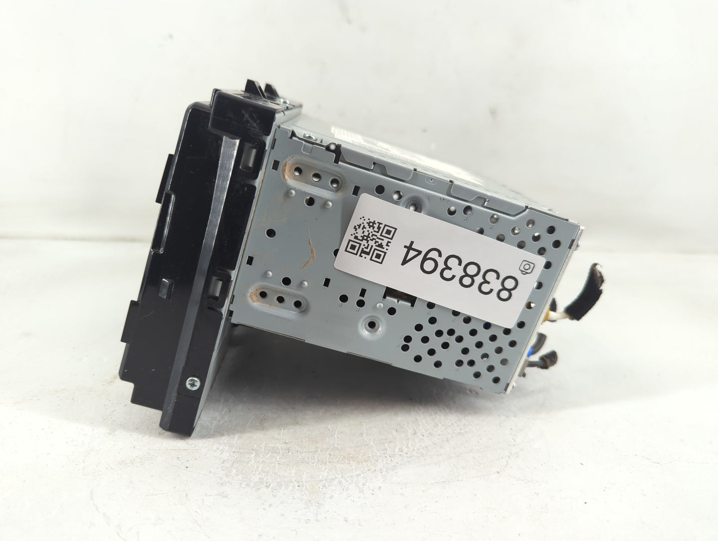 2018-2019 Hyundai Sonata Radio AM FM Cd Player Receiver Replacement P/N:96160C2UB04X Fits Fits 2018 2019 OEM Used Auto Parts