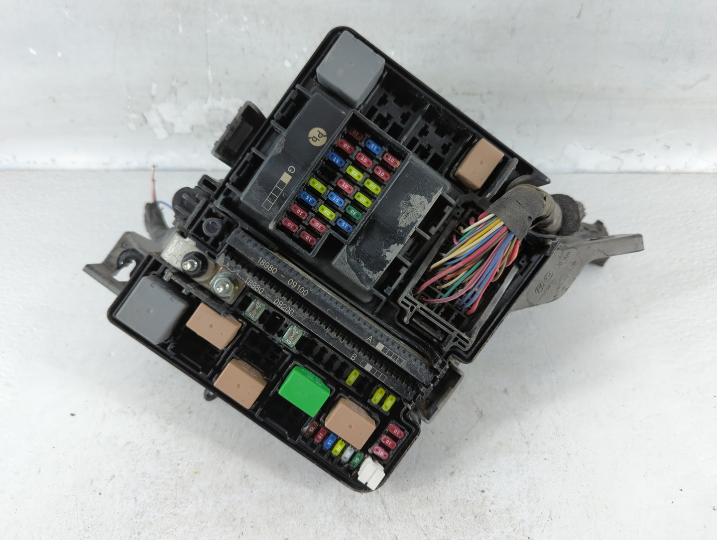 2018-2019 Hyundai Sonata Fusebox Fuse Box Panel Relay Module P/N:91951-C2850 Fits Fits 2018 2019 OEM Used Auto Parts - Oemus